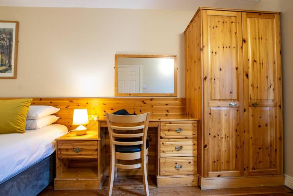 310 - The Carrowbeg At The Harbour Mills By Shortstays Westport Exterior foto