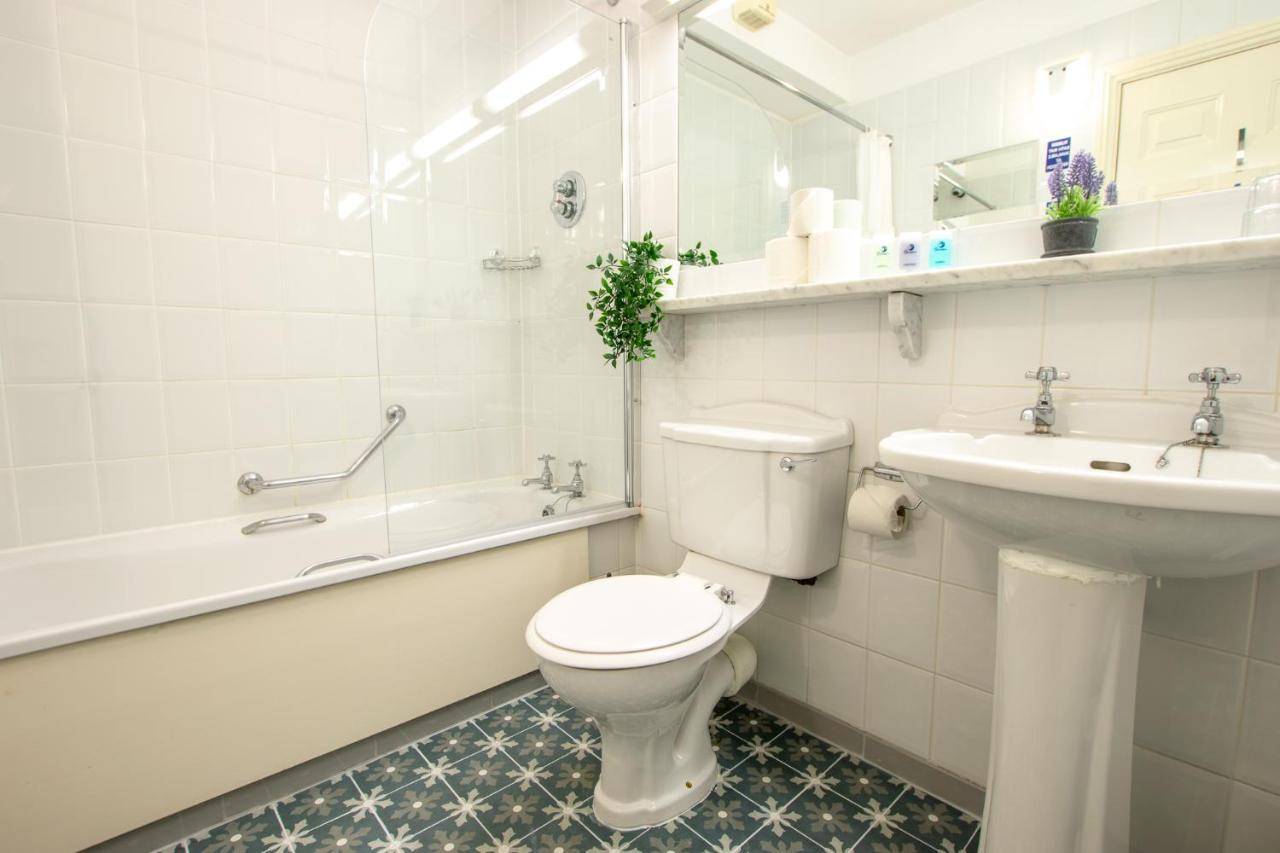 310 - The Carrowbeg At The Harbour Mills By Shortstays Westport Exterior foto